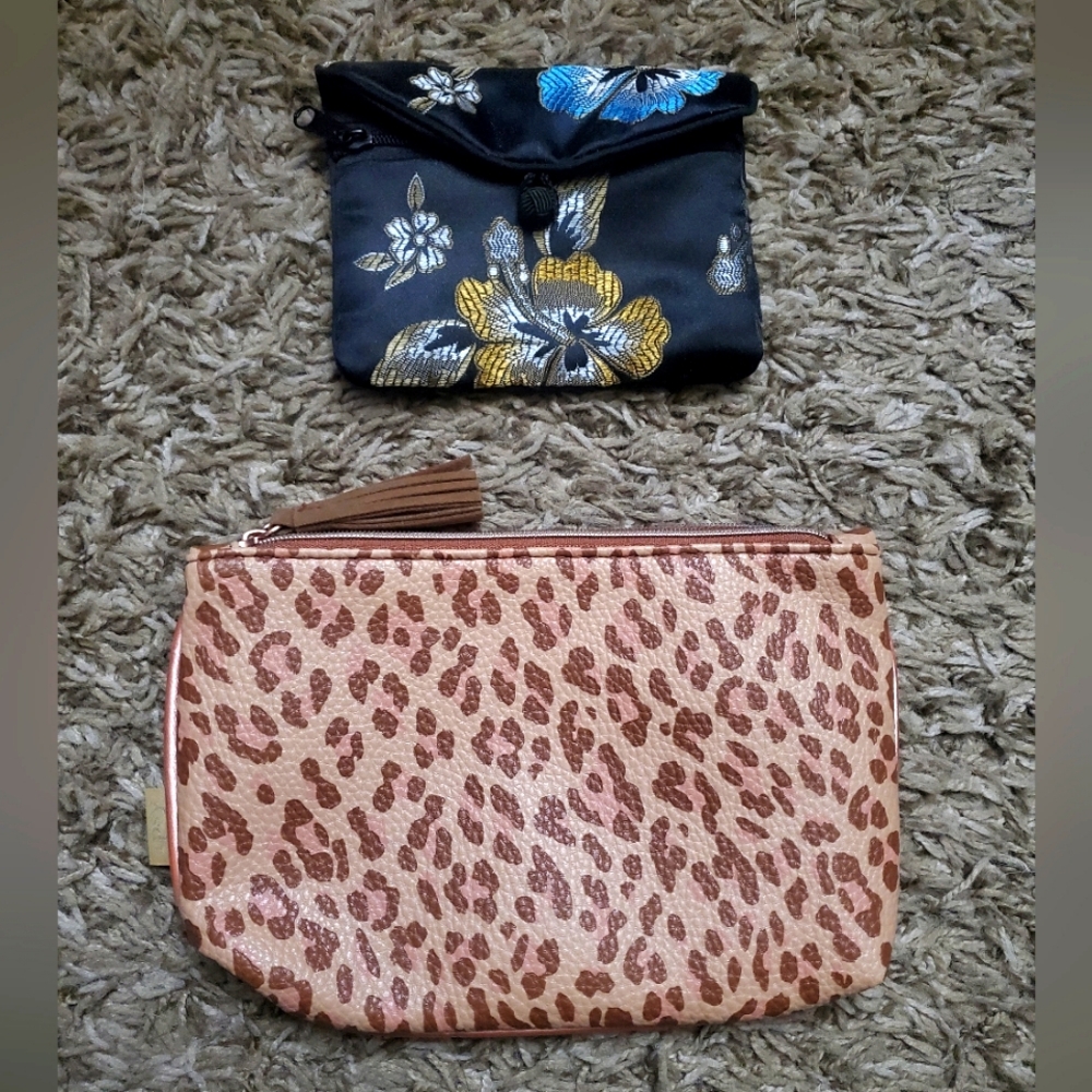 Bundle of makeup bags